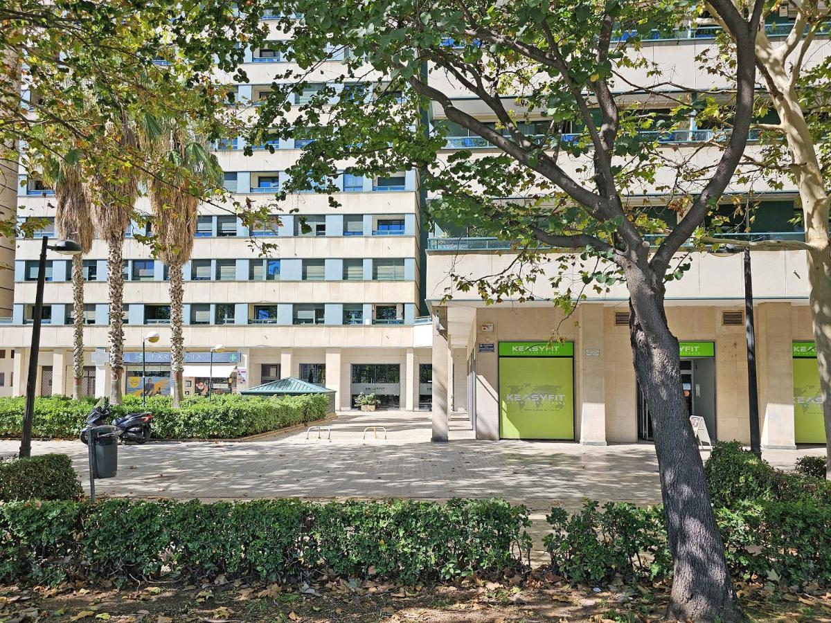 Apartamentos Las Ciencias H Valensiya Dış mekan fotoğraf